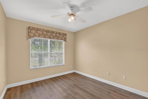 Villa ou maison à louer à Fish Hawk, Floride: 3 chambres, 164.62 m2 № 2167797 - photo 8
