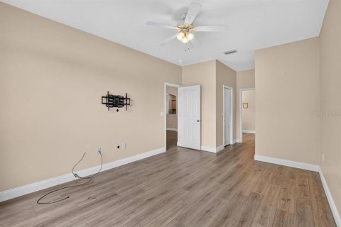 Villa ou maison à louer à Fish Hawk, Floride: 3 chambres, 164.62 m2 № 2167797 - photo 30