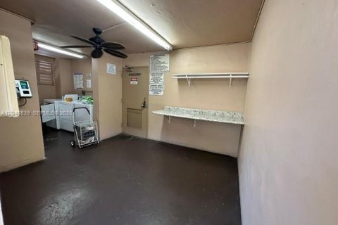 Condo in Miami, Florida, 2 bedrooms  № 2087194 - photo 24