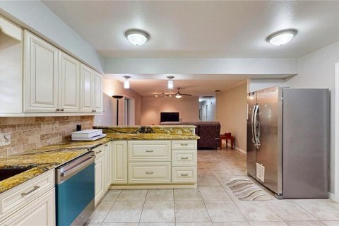 House in Lakeland, Florida 3 bedrooms, 201.97 sq.m. № 1839028 - photo 17