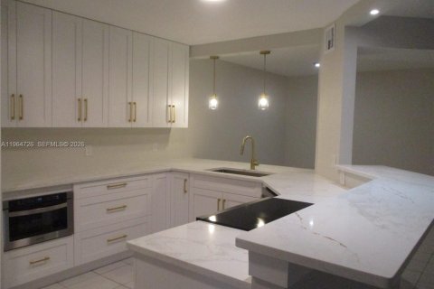 Condo à Stuart, Floride, 2 chambres  № 2026991