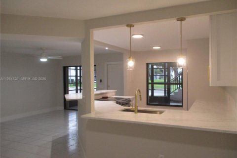 Copropriété à vendre à Stuart, Floride: 2 chambres, 101.45 m2 № 2026991 - photo 4