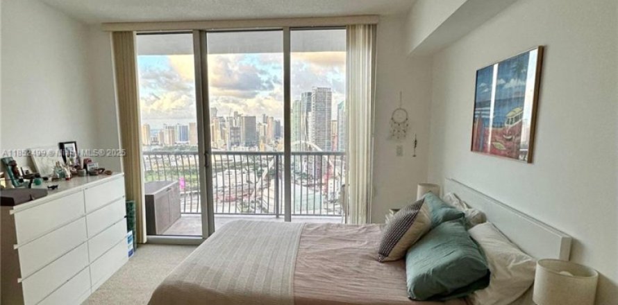 Appartement à Miami, Floride 1 chambre, 73.49 m2 № 1877535