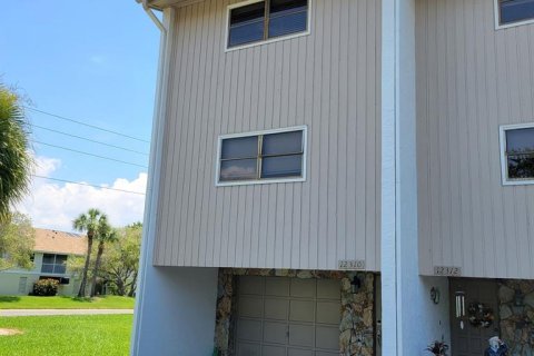 Adosado en alquiler en Treasure Island, Florida, 2 dormitorios, 132.85 m2 № 1915874 - foto 1