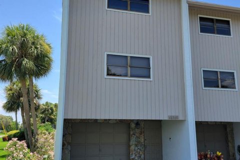 Adosado en alquiler en Treasure Island, Florida, 2 dormitorios, 132.85 m2 № 1915874 - foto 2