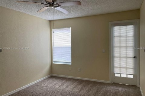 Condo in Orlando, Florida, 1 bedroom  № 2112363 - photo 9