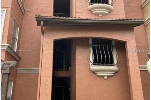 Condo in Orlando, Florida, 1 bedroom  № 2112363 - photo 3