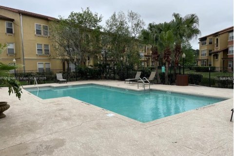 Condo in Orlando, Florida, 1 bedroom  № 2112363 - photo 20