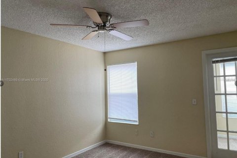 Condo in Orlando, Florida, 1 bedroom  № 2112363 - photo 10