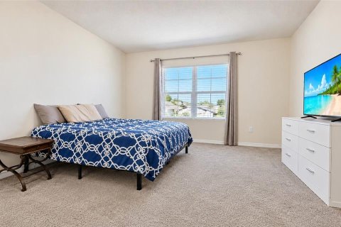Villa ou maison à vendre à Haines City, Floride: 5 chambres, 248.42 m2 № 2398650 - photo 16