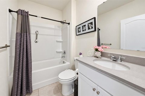 Villa ou maison à vendre à Haines City, Floride: 5 chambres, 248.42 m2 № 2398650 - photo 13