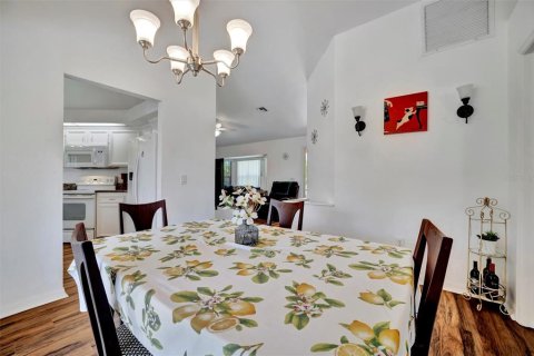 House in Punta Gorda, Florida 3 bedrooms, 127.93 sq.m. № 1573719 - photo 21