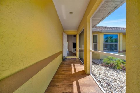 House in Punta Gorda, Florida 3 bedrooms, 127.93 sq.m. № 1573719 - photo 12