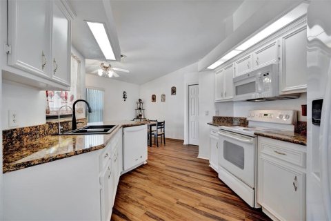 House in Punta Gorda, Florida 3 bedrooms, 127.93 sq.m. № 1573719 - photo 23