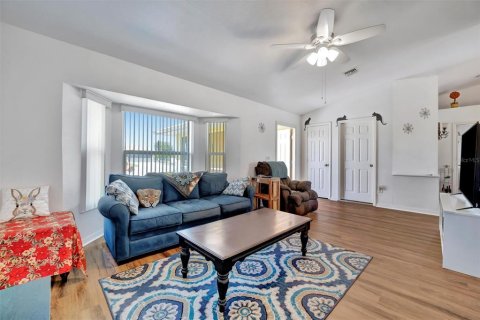 House in Punta Gorda, Florida 3 bedrooms, 127.93 sq.m. № 1573719 - photo 16