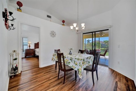 House in Punta Gorda, Florida 3 bedrooms, 127.93 sq.m. № 1573719 - photo 19