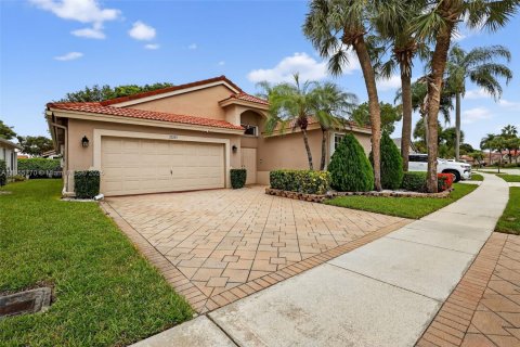 Купить виллу или дом в Бойнтон-Бич, Флорида 3 спальни, 167.22м2, № 1957902 - фото 2