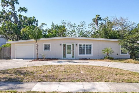 House in Longwood, Florida 4 bedrooms, 184.41 sq.m. № 1644660 - photo 1