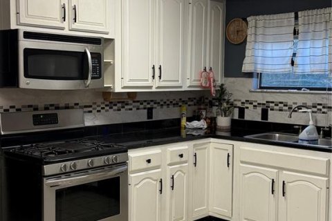 Casa en venta en Gainesville, Florida, 4 dormitorios, 143.44 m2 № 1805567 - foto 6