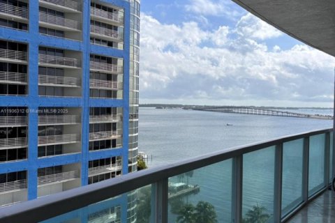 Condominio en alquiler en Miami, Florida, 1 dormitorio, 73.49 m2 № 2012438 - foto 17