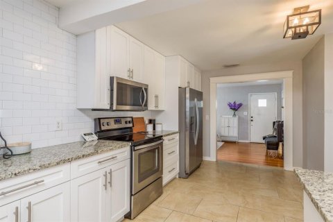 Villa ou maison à vendre à Tampa, Floride: 3 chambres, 128.58 m2 № 1916411 - photo 10