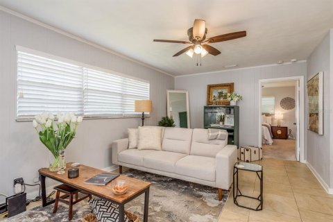 Villa ou maison à vendre à Tampa, Floride: 3 chambres, 128.58 m2 № 1916411 - photo 13