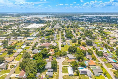 Villa ou maison à vendre à Winter Haven, Floride: 4 chambres, 170.85 m2 № 2149873 - photo 30