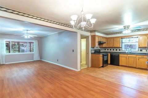 Villa ou maison à vendre à Winter Haven, Floride: 4 chambres, 170.85 m2 № 2149873 - photo 6