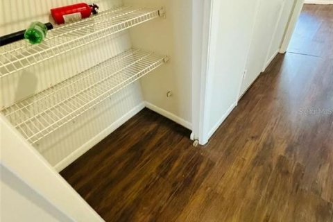 Touwnhouse à louer à Tampa, Floride: 3 chambres, 140.47 m2 № 2119171 - photo 11