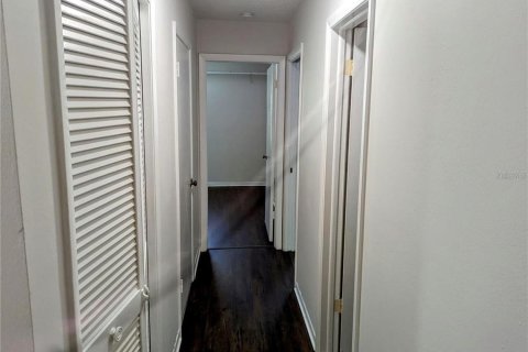 Touwnhouse à louer à Tampa, Floride: 3 chambres, 140.47 m2 № 2119171 - photo 10