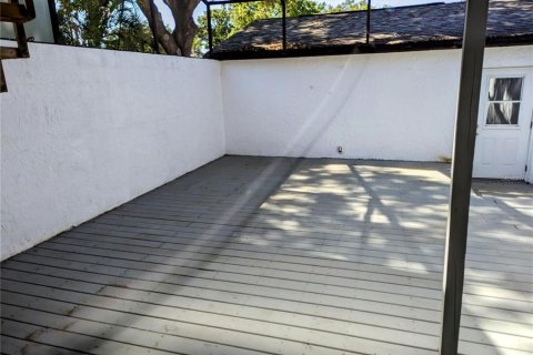 Touwnhouse à louer à Tampa, Floride: 3 chambres, 140.47 m2 № 2119171 - photo 8
