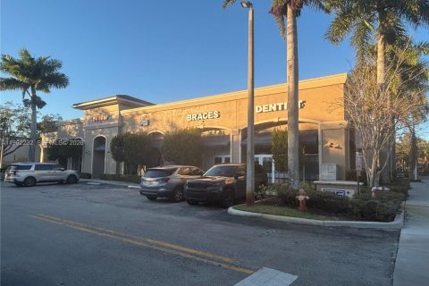 Immobilier commercial à vendre à Weston, Floride № 2080910 - photo 2