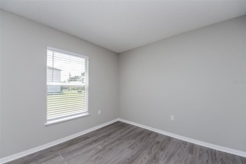 Villa ou maison à louer à Kissimmee, Floride: 4 chambres, 193.98 m2 № 2413816 - photo 12