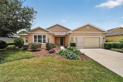 Casa en Ocala, Florida 3 dormitorios, 251.86 m2 № 2211343