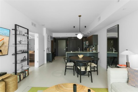 Condo in Miami, Florida, 1 bedroom  № 1699115 - photo 17