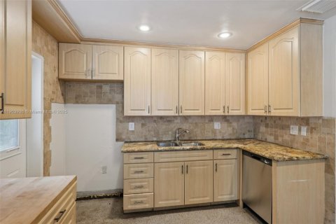 Casa en venta en Fort Lauderdale, Florida, 3 dormitorios, 98.66 m2 № 1964913 - foto 12