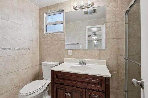 Casa en venta en Fort Lauderdale, Florida, 3 dormitorios, 98.66 m2 № 1964913 - foto 23