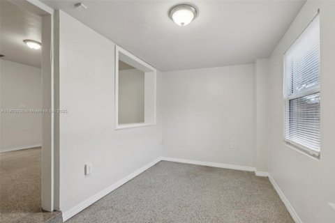 Casa en venta en Fort Lauderdale, Florida, 3 dormitorios, 98.66 m2 № 1964913 - foto 15