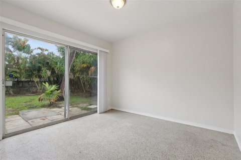 Casa en venta en Fort Lauderdale, Florida, 3 dormitorios, 98.66 m2 № 1964913 - foto 26