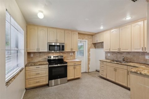 Casa en venta en Fort Lauderdale, Florida, 3 dormitorios, 98.66 m2 № 1964913 - foto 8