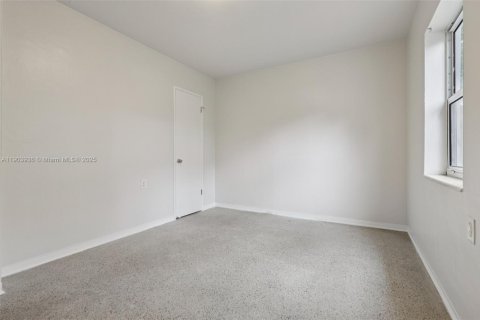 Casa en venta en Fort Lauderdale, Florida, 3 dormitorios, 98.66 m2 № 1964913 - foto 29