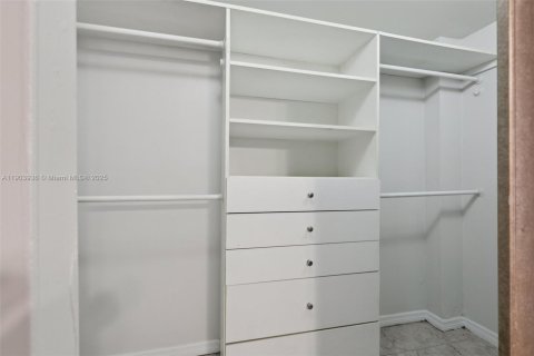 Casa en venta en Fort Lauderdale, Florida, 3 dormitorios, 98.66 m2 № 1964913 - foto 21