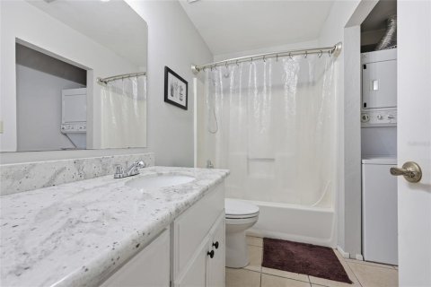 Condo in Gainesville, Florida, 2 bedrooms  № 2106894 - photo 12