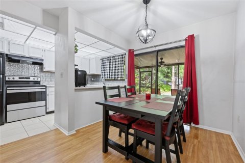 Condo in Gainesville, Florida, 2 bedrooms  № 2106894 - photo 6