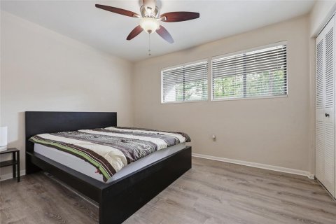 Condo in Gainesville, Florida, 2 bedrooms  № 2106894 - photo 10