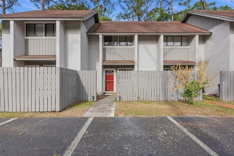 Condo in Gainesville, Florida, 2 bedrooms  № 2106894