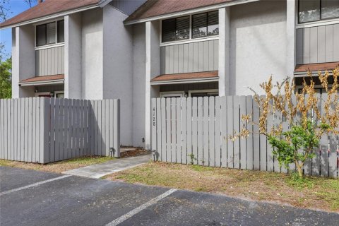 Condo in Gainesville, Florida, 2 bedrooms  № 2106894 - photo 21
