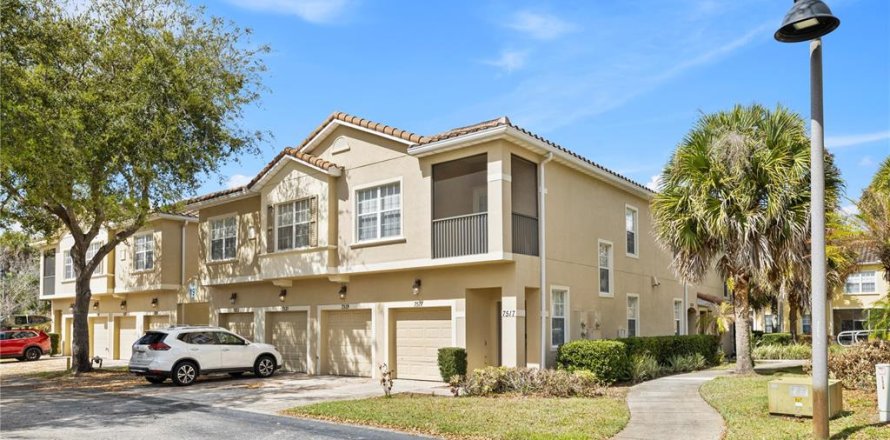 Condo à Kissimmee, Floride, 3 chambres  № 2116738