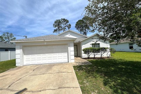House in Palm Coast, Florida 4 bedrooms, 146.32 sq.m. № 2220752