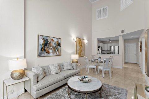 Condo in Tampa, Florida, 2 bedrooms  № 1833551 - photo 11
